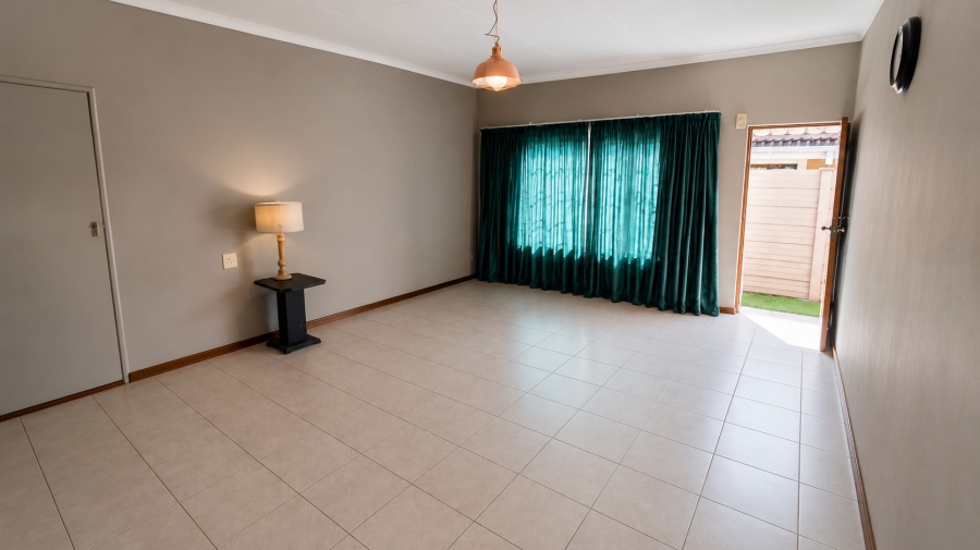 To Let 3 Bedroom Property for Rent in Fichardt Park Free State